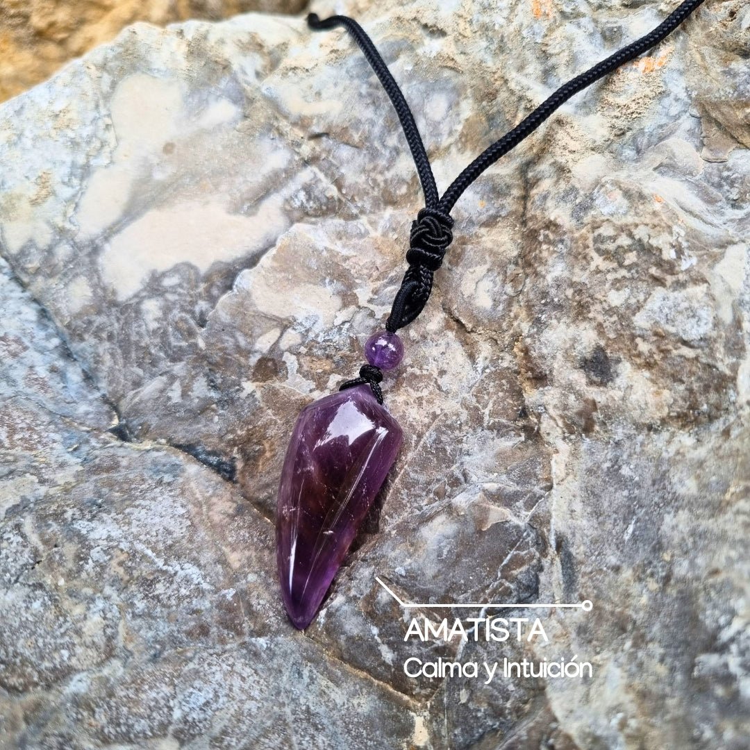 Colar de Colmillo de Lobo de Piedra Natural - Aventurinne